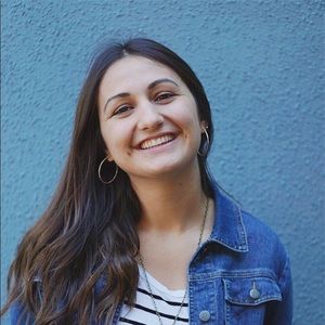 Meet your Posher, Kelly